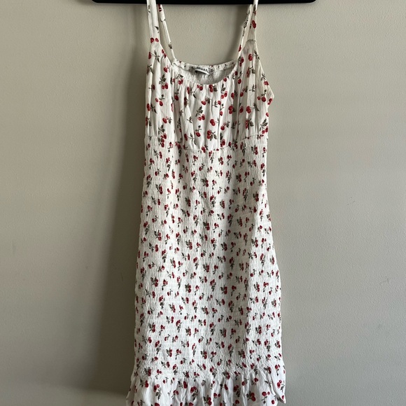 Abercrombie & Fitch Dresses & Skirts - Abercrombie&Fitch fitted cherry dress size Medium